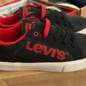 Levi's Kids Sneakers in Black and Red